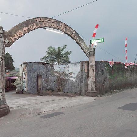 OYO 90596 Hotel Griya Astoeti Bogor Dış mekan fotoğraf