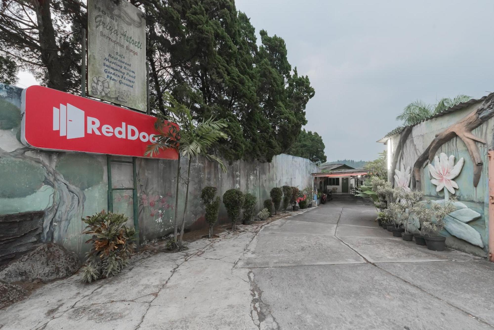 OYO 90596 Hotel Griya Astoeti Bogor Dış mekan fotoğraf