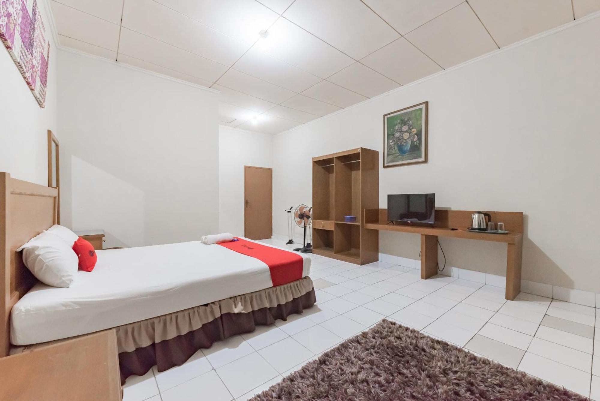 OYO 90596 Hotel Griya Astoeti Bogor Dış mekan fotoğraf