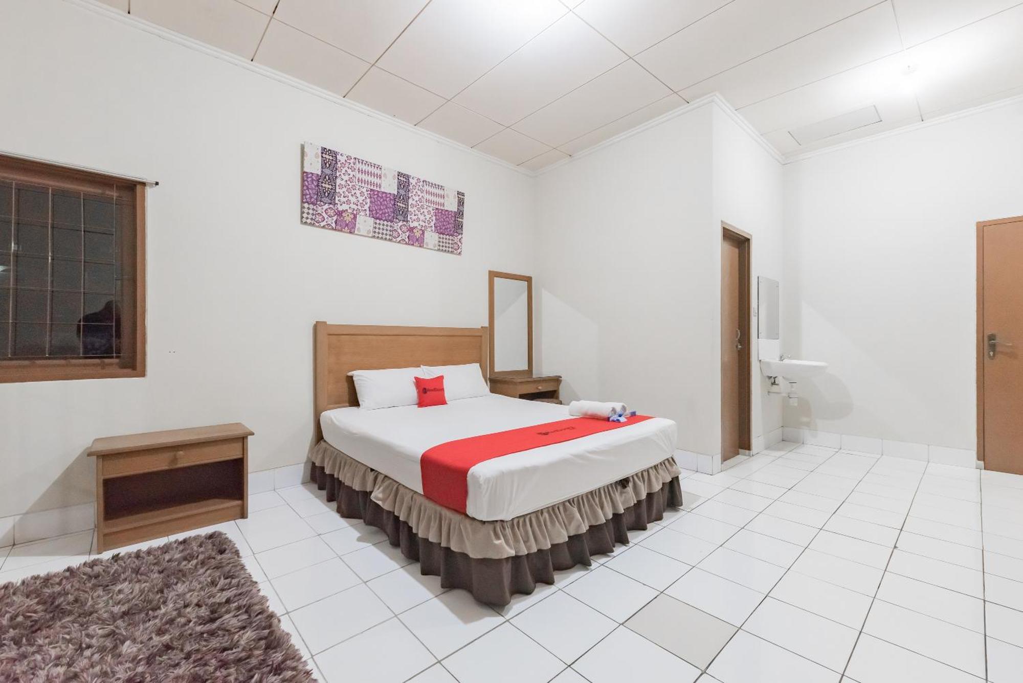 OYO 90596 Hotel Griya Astoeti Bogor Dış mekan fotoğraf